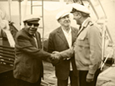 С Сергеем Мартинсоном на теплоходе "Адмирал Нахимов", 1977 год